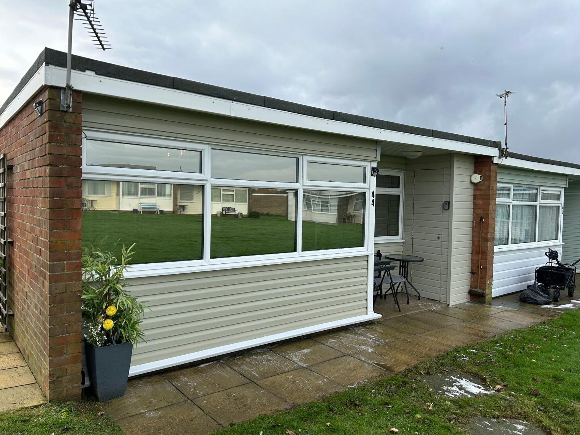 44 Sundowner Hemsby Chalet